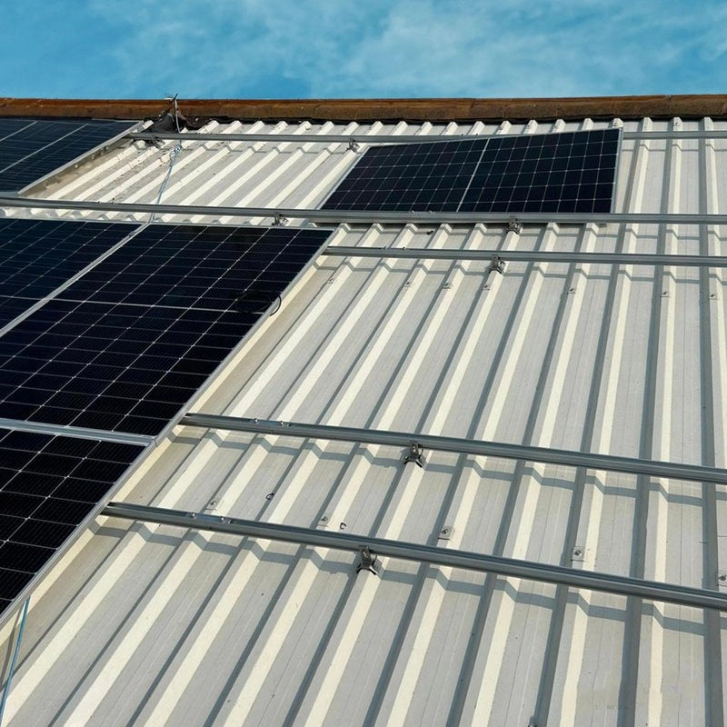 V-TAC Staffe di Acciaio per Fissaggio Pannelli Solari Fotovoltaici su Lamiera Grecata per Posa Orizzontale (Confezione 5 Pezzi) SKU-11584