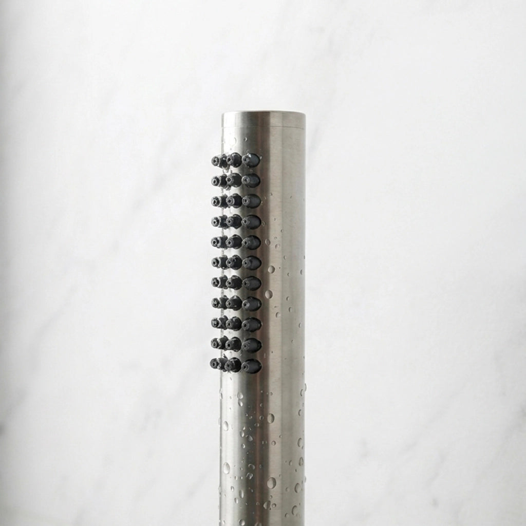 SINED Doccetta a mano Inox satinato in acciaio 316L con attacco universale compatibile con docce interne ed esterne ideale per ambienti marini modello DOCCINO-LEVANTE-INOX