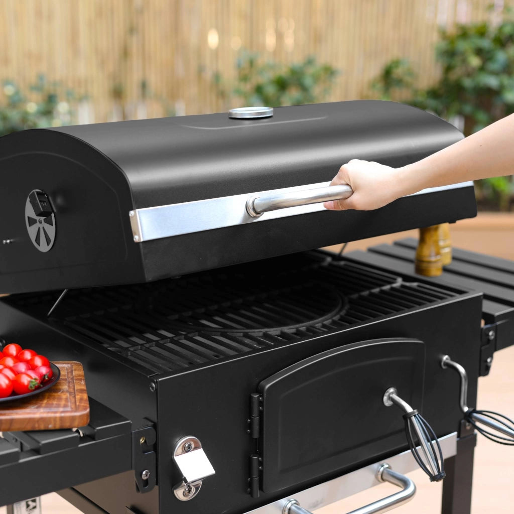 Barbecue a carbonella con copertura, nero