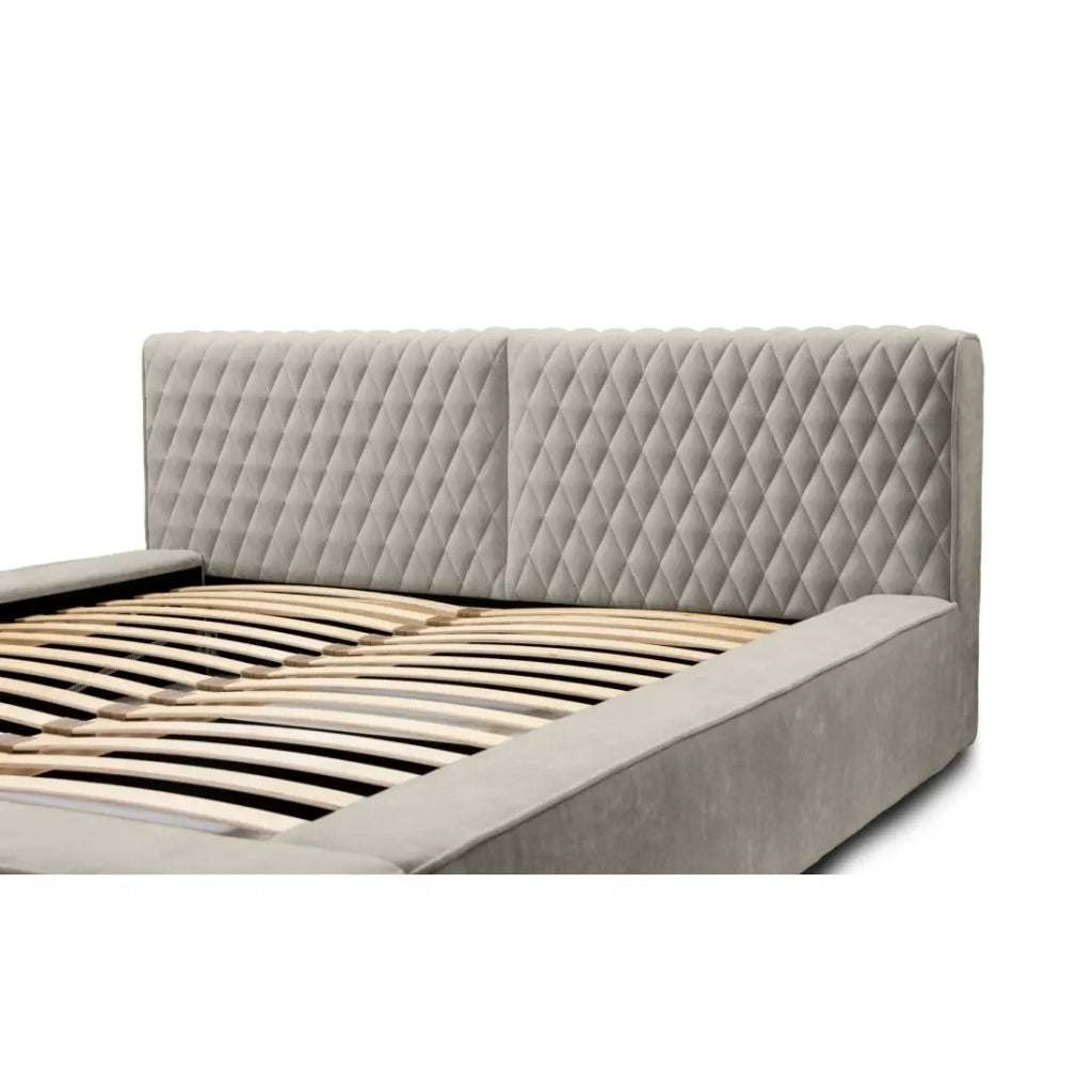 Letto contenitore VERNON – Tessuto bouclé chenille Taupe fumé – 140x200 cm – Rete sollevabile – Design di alta gamma