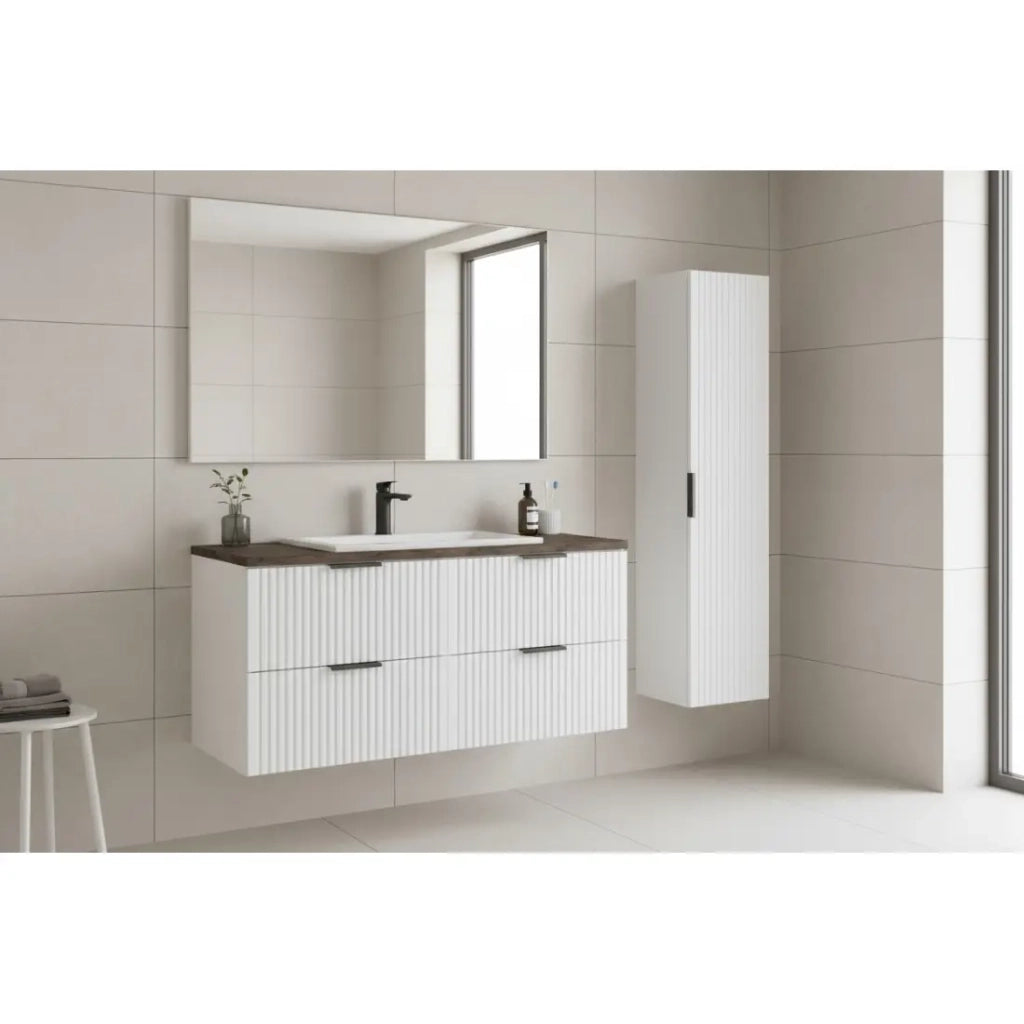 Bagno NOXERA 120 cm – Mobile sottolavabo sospeso bianco alpino con piano per lavabo effetto legno di abete, colonna