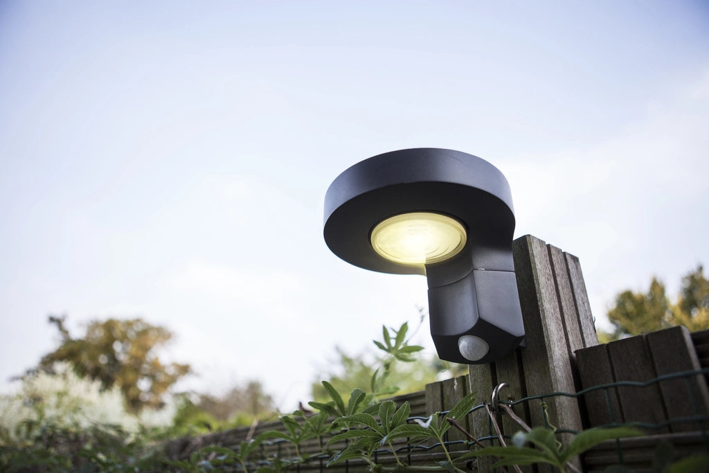 Applique esterna DISO LED 2W sensore solare grigia Lutec