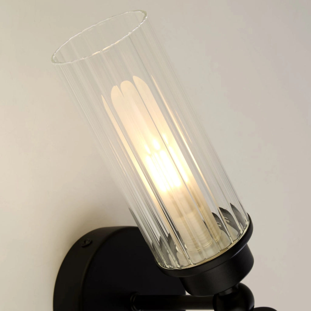 Applique Imperial 2Lt, metallo nero opaco e vetro trasparente a coste