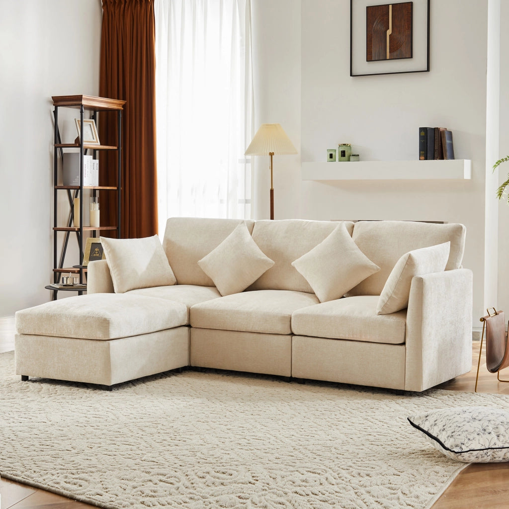Divano angolare modulare 3-4 posti con pouf mobile e 4 cuscini in chenille beige 216x161x81 cm