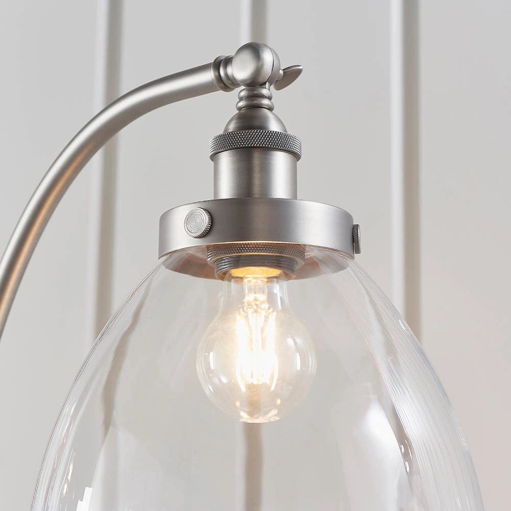 Lampada da terra industriale regolabile argento, vetro E27 Endon