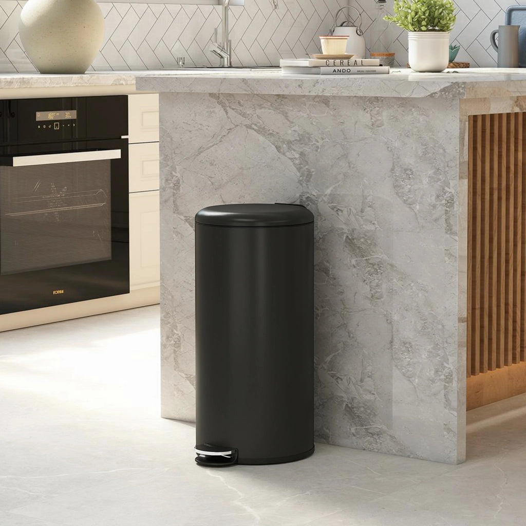 Bidone per i rifiuti 30L con coperchio e pedale ¨C Minimal ¨C 36x30x63,5 cm, nero