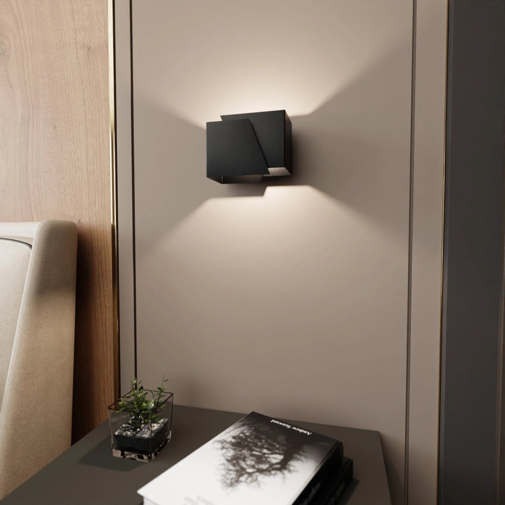 Applique Moderna 1 Luce Bjorn A Forma Geometrica In Acciaio Nero