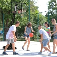 Canestro Basket in Acciaio, Regolabile in Altezza e portatile con Tabellone e Ruote, 107x70cm, Nero e rosso