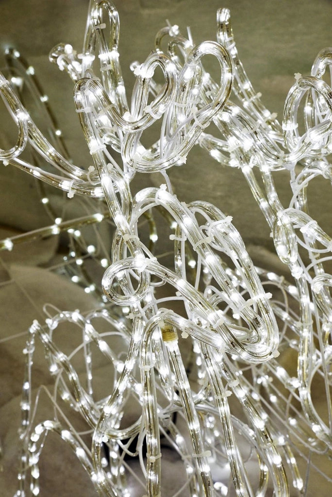 Renne con slitta a led bianco caldo misura 80x20x95 h cm struttura in ferro tubo led 32 metri