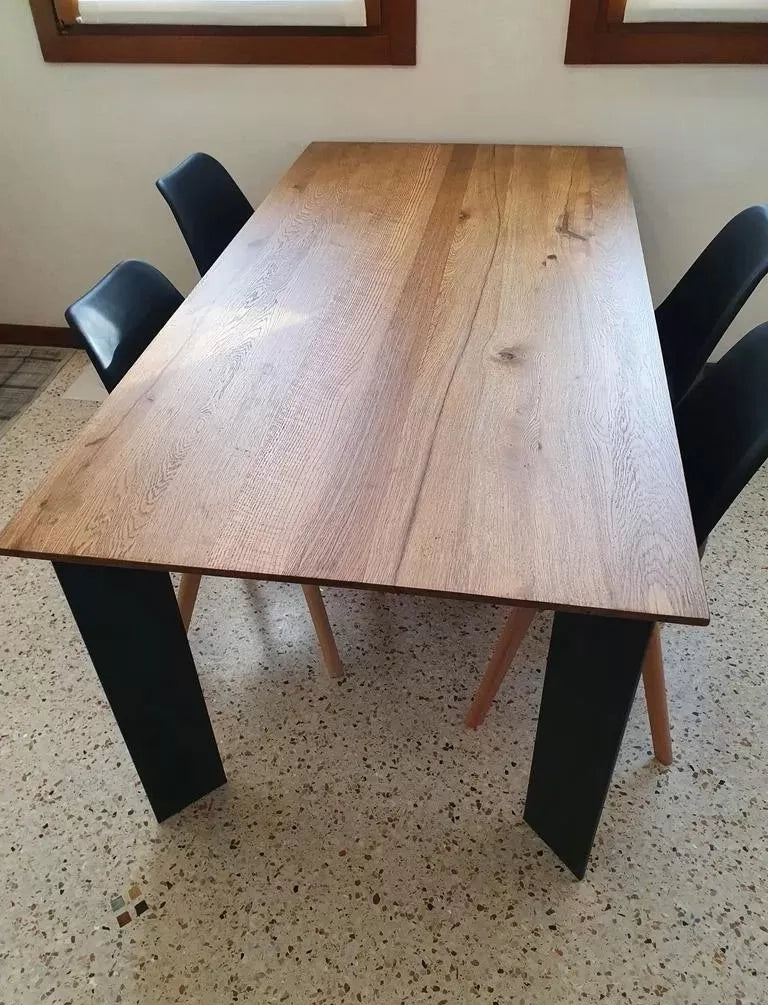 Tavolo fisso in legno rovere nodato 250x100 spessore 4 cm gambe metallo (1672) - Mobili 2G