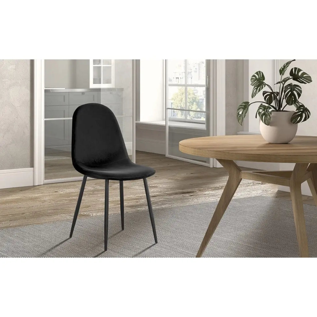 Sedia BOÏ – Velluto nero – Gambe in metallo nero – Design moderno