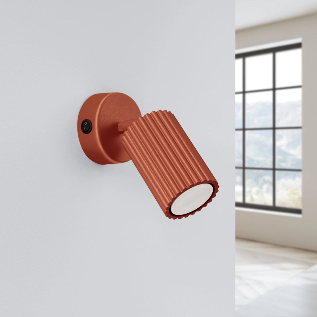 Lampada da parete KARBON rosso ocra con interruttore
