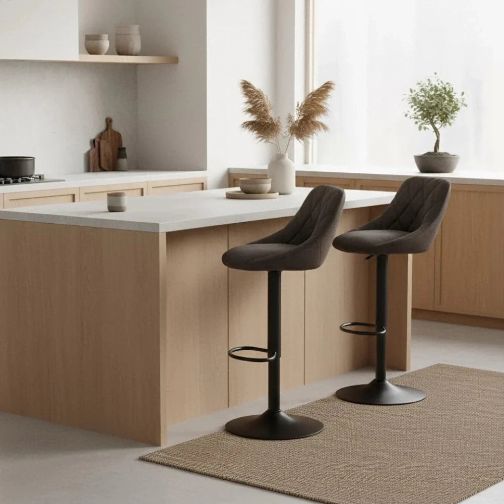 Set di 2 sgabelli da bar e cucina regolabili in altezza in microfibra grigio scuro Luca con struttura in metallo e poggiapiedi | Duzzle