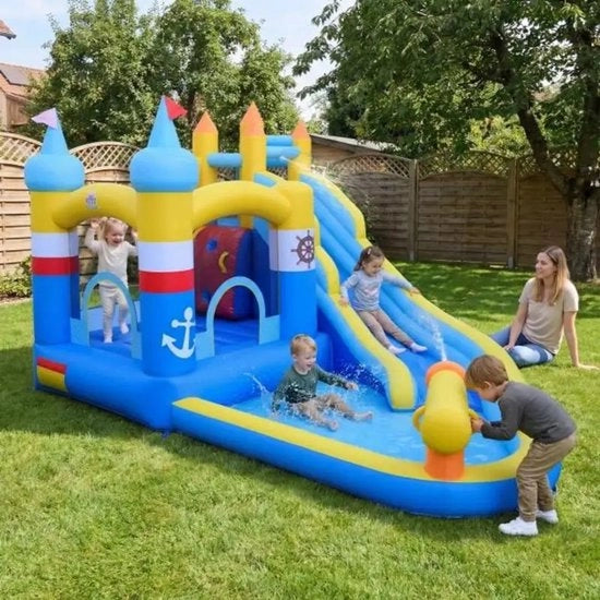 Opblaasbarre per bambini con doccia a getto, cannone d'acqua, parete da scalare, pallone da spiaggia, anello da basket