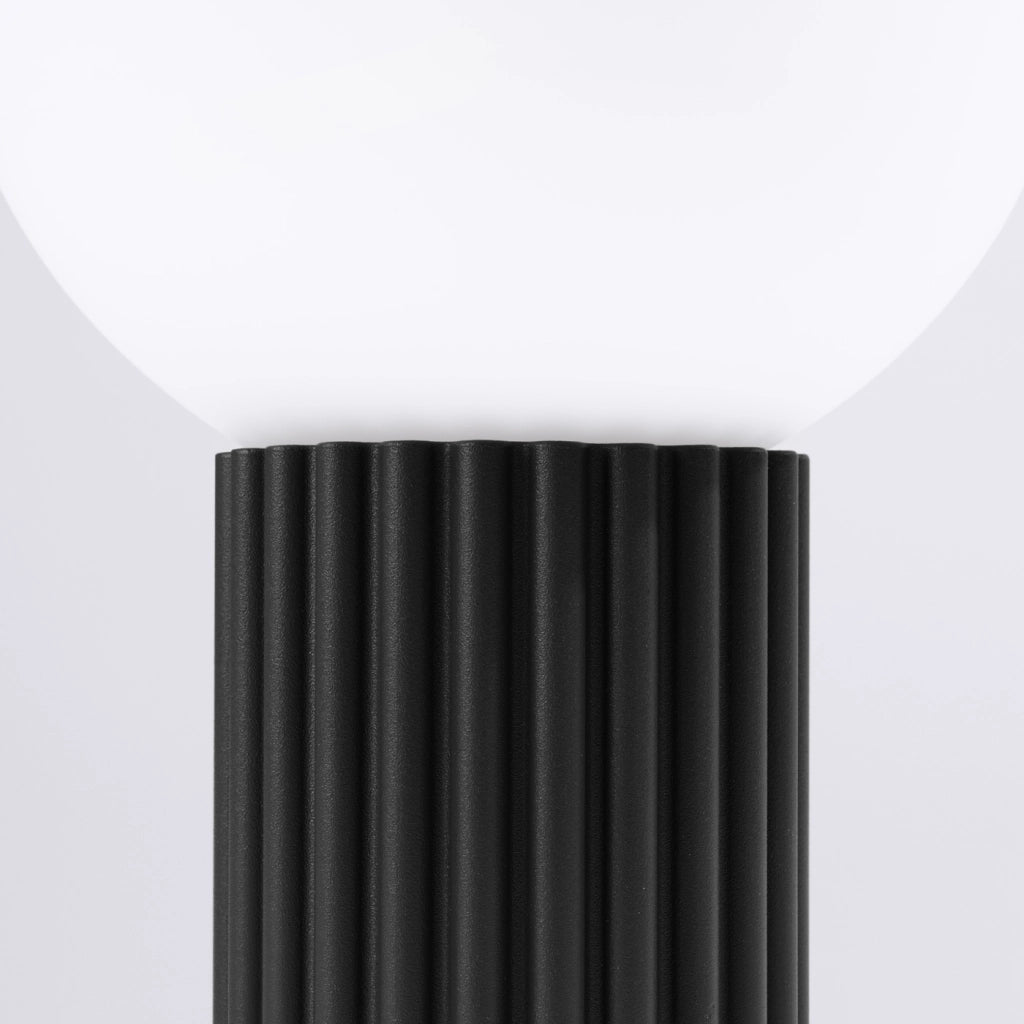 Lampada da soffitto HALO nera IP44