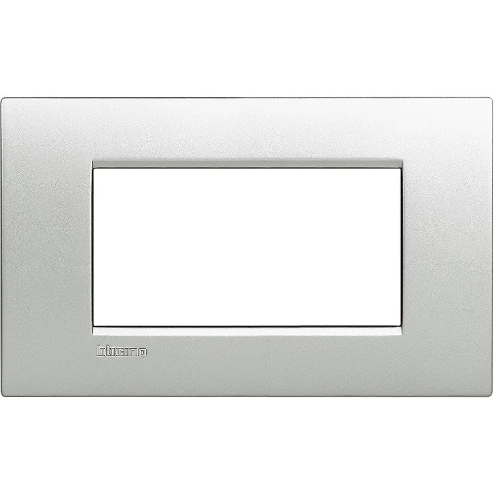 Living Light - Placca 4P Tech - LNC4804TE