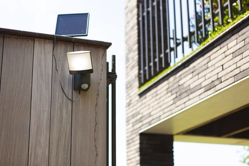 Applique solare esterna LED 7W con sensore movimento grigia Lutec