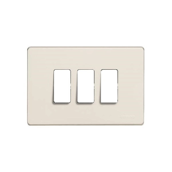 Placca magic 3 moduli Bticino